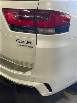 تۆیۆتا لاند کروزەر